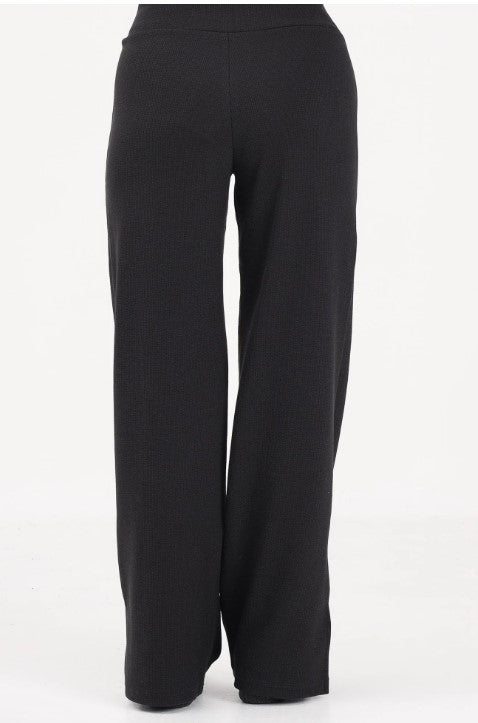 ESS ELEVATED HIGH-WAIST PANT BLACK